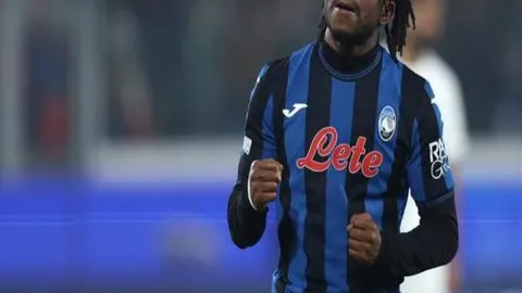 阿拉维斯129分钟逆势归来，荣耀回归西甲！