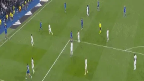 罗映潮机场赛道再创佳绩，十公里赛跑勇夺本地女子冠军